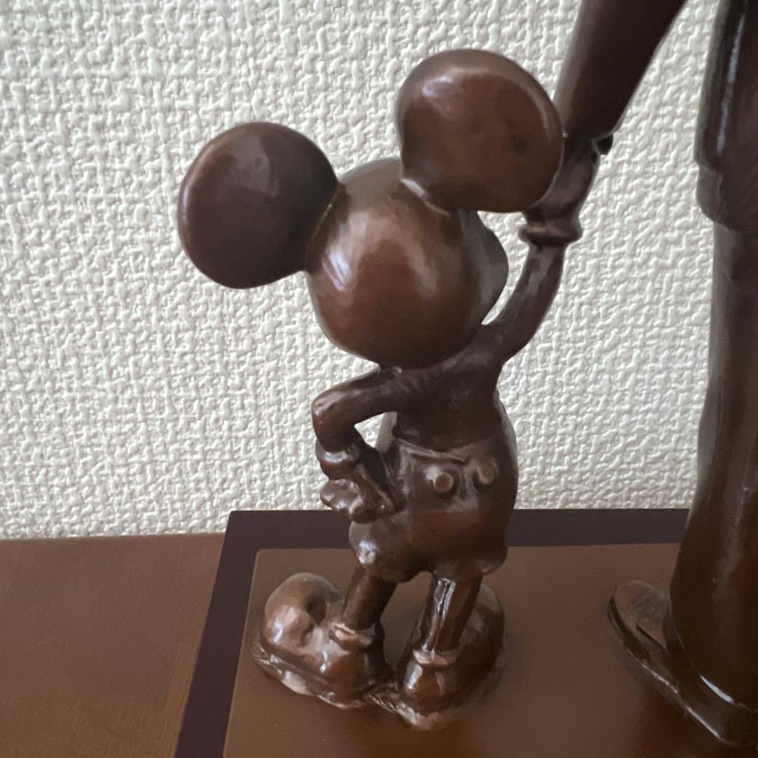 ウォルト・ディズニー&ミッキーマウス　　パートナーズ像