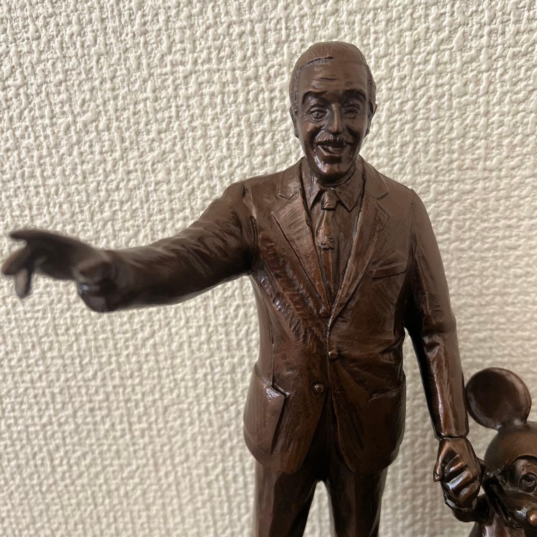 ウォルト・ディズニー&ミッキーマウス　　パートナーズ像