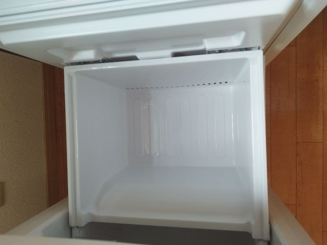 【あ】SHARP 冷蔵庫 SJ-D18J-W 179L