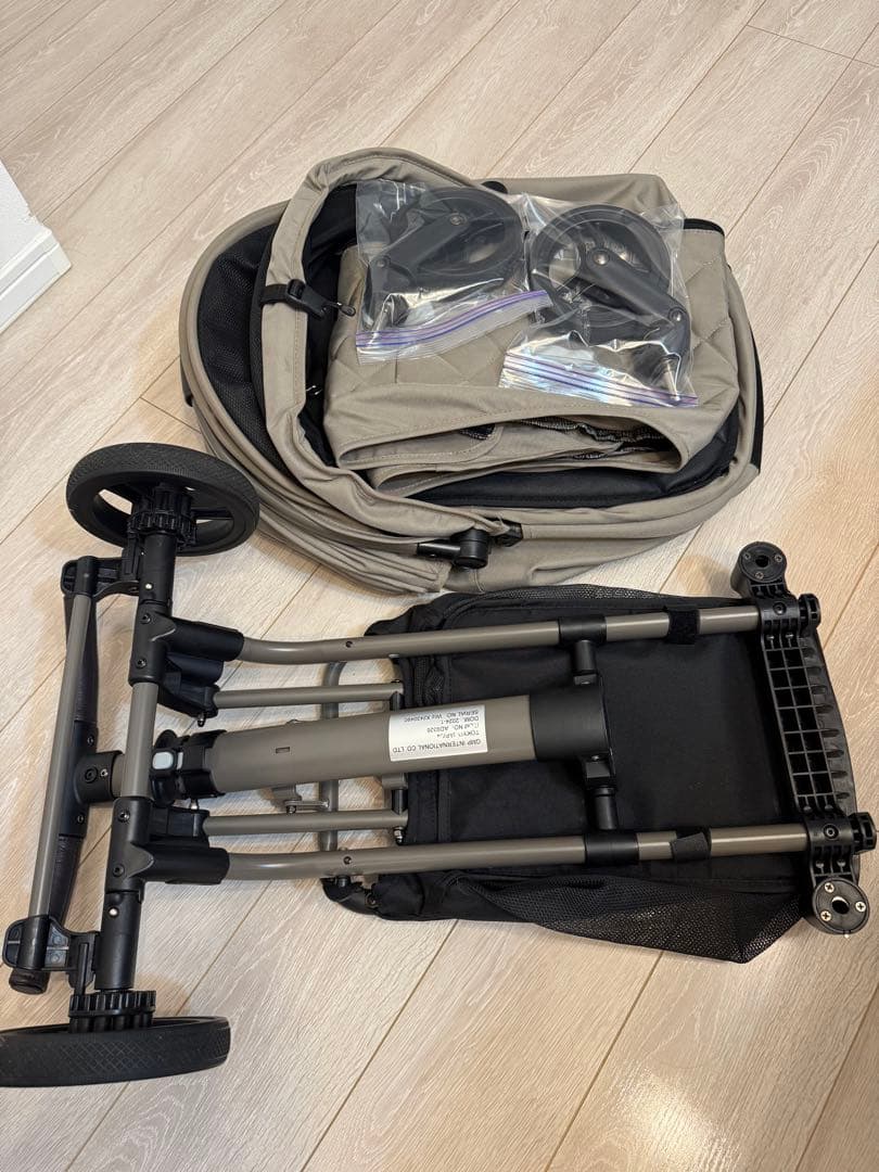 エアバギー wiz x VINTAGE KHAKI