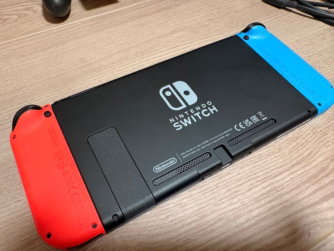 Nintendo Switch 本体 赤/青 ジョイコン