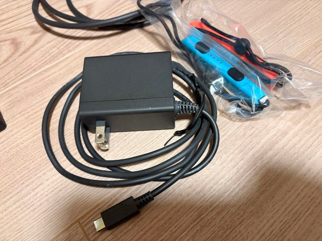 Nintendo Switch 本体 赤/青 ジョイコン