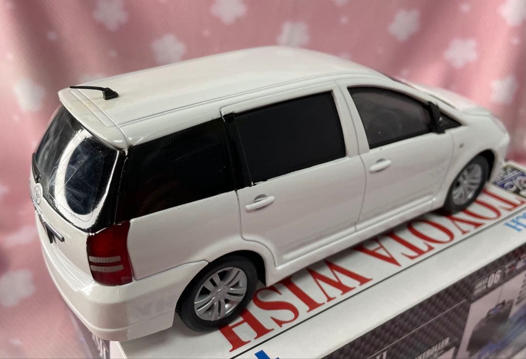 トヨタ ウィッシュ 非売品ミニカー2台とラジコン1台のセット