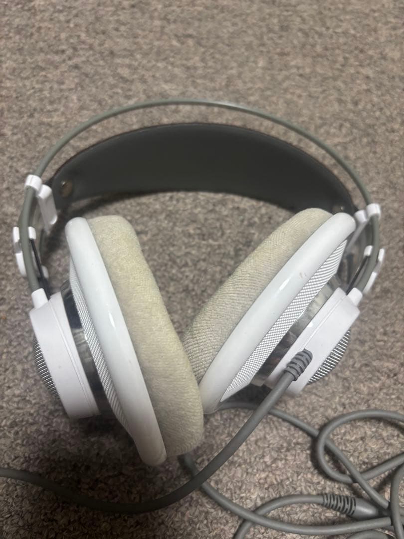 ヘッドホン AKG k701
