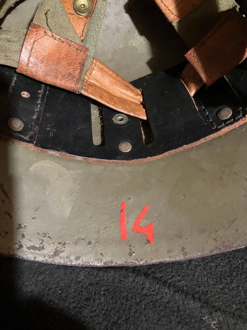 軍用ヘルメット