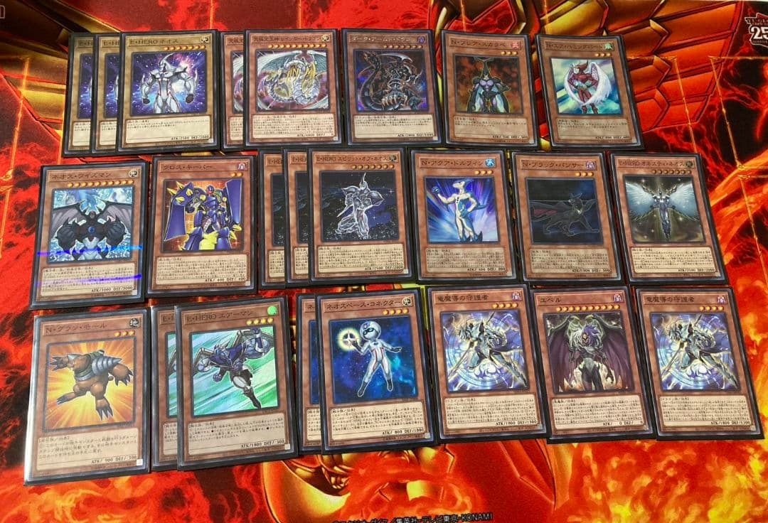 プレゼント付き　遊戯王　まとめ売り　遊戯王　引退品　heroデッキ