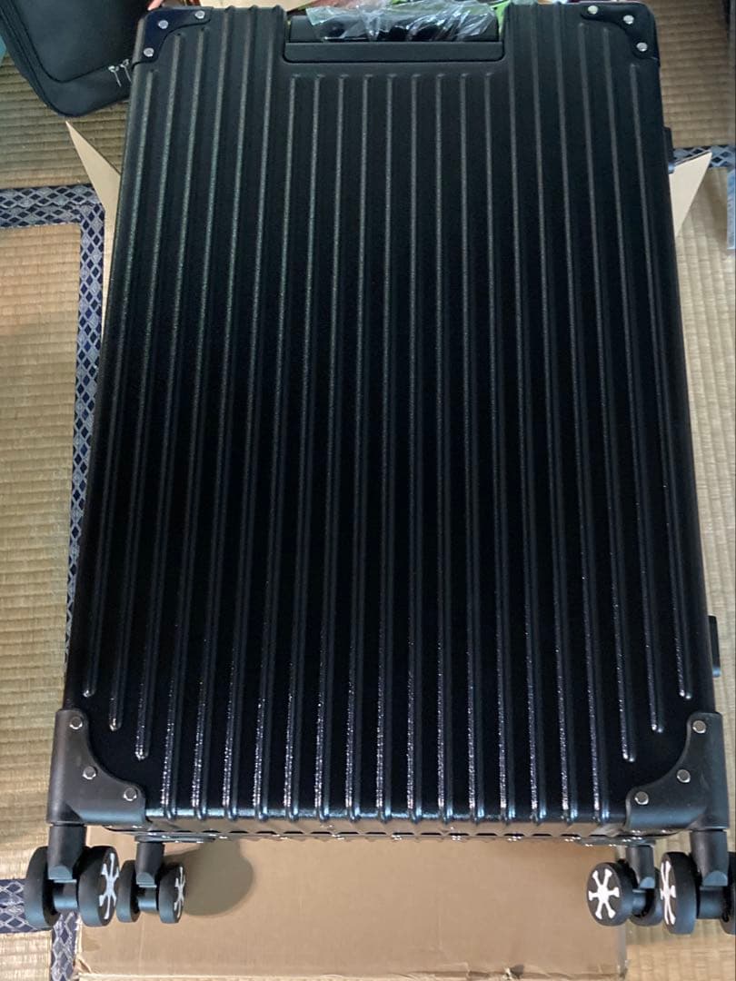 フォロー割☘️スーツケース☘️Ｌサイズ 78ℓ 軽量 長期旅行 TSAロック 夏休み