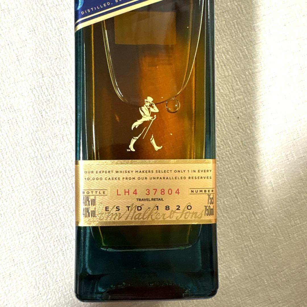 【新品未開封】ジョニーウォーカー ブルーラベル 750ml 40% 箱付き