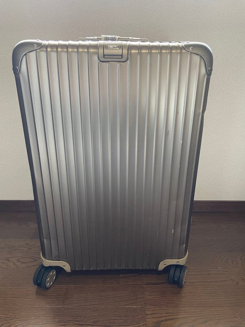 希少！　リモワ　トパーズ　４輪　スーツケース　64Ｌ