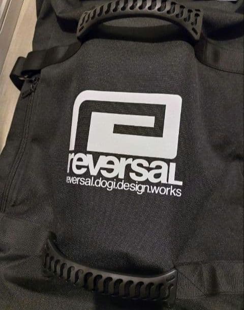 新品　リバーサル　キャリーケース 現行モデル　黒