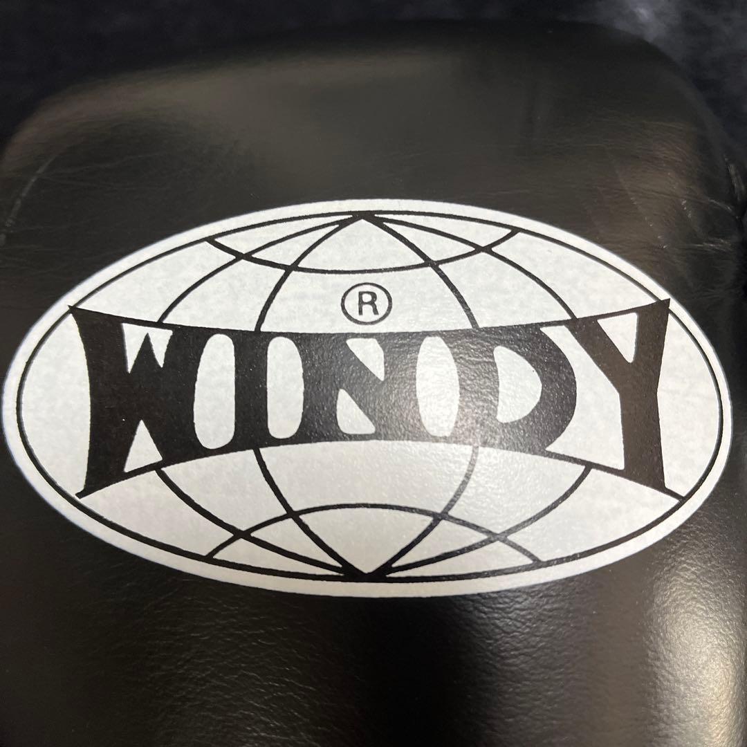 美品　WINDY ウインディ　ボクシンググローブ　10オンス　ブラック