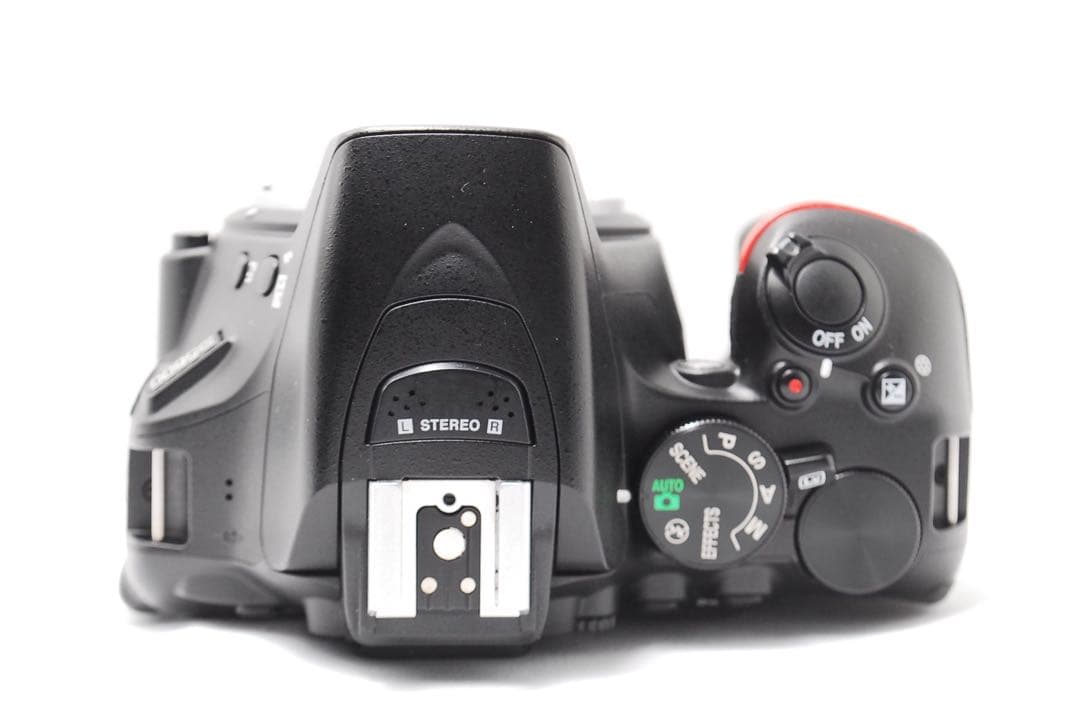 【WiFi搭載】美品 Nikon D5600 ダブルズーム 付属品充実 初心者