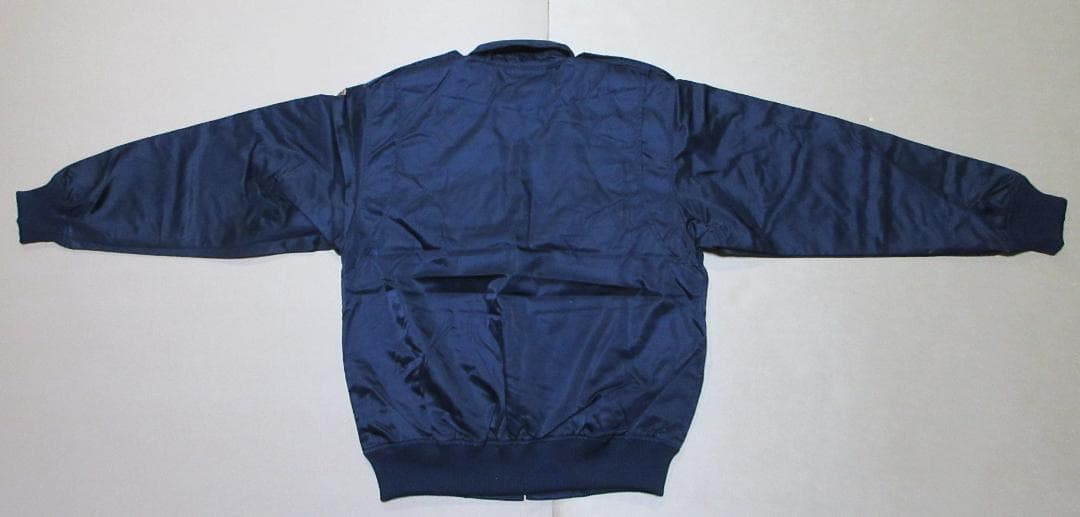 ２号　海上自衛隊のジャンパー（Mサイズ、市販品）