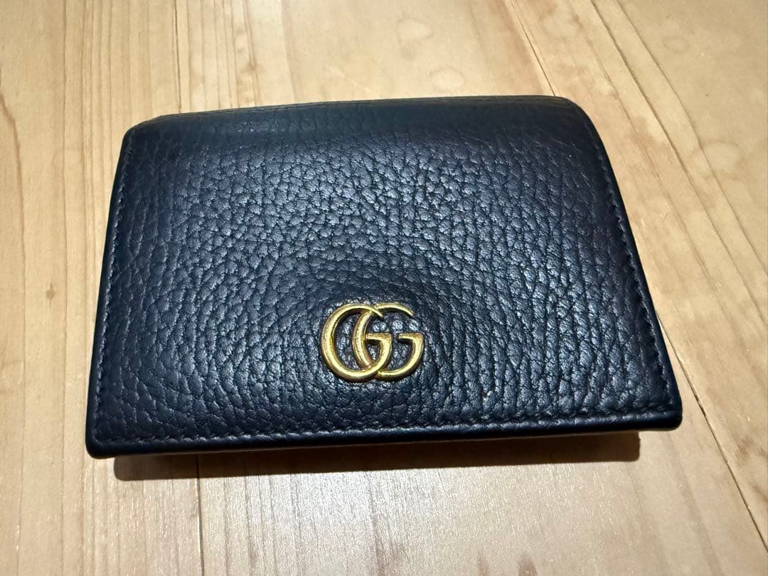 GUCCI二つ折り財布USED