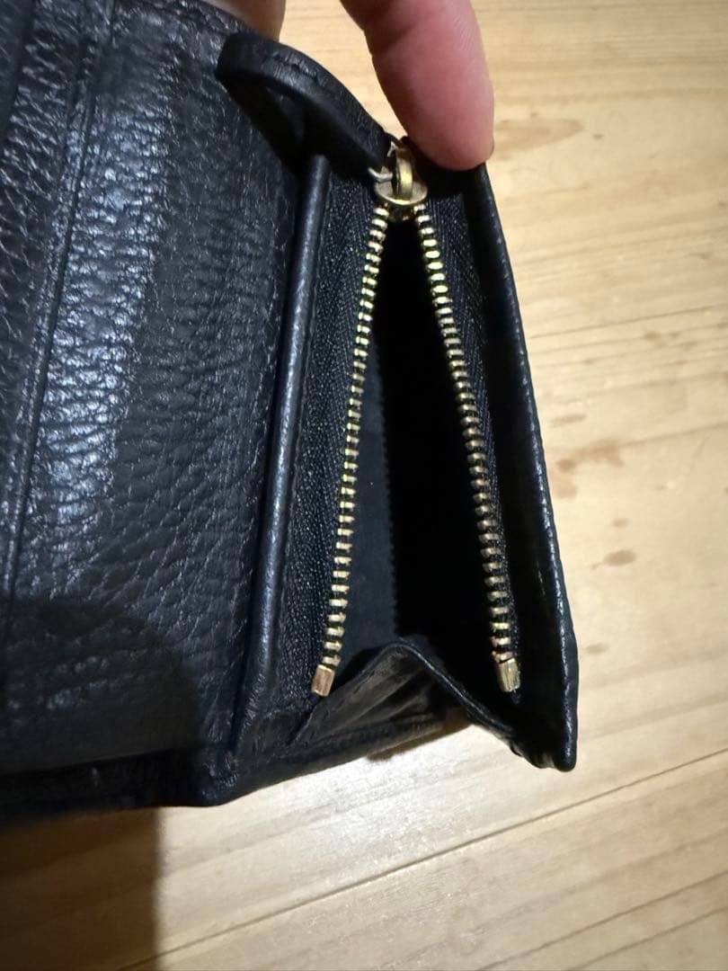 GUCCI二つ折り財布USED