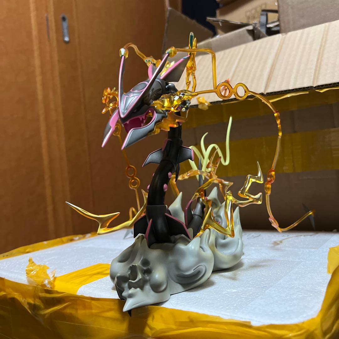 ポケモンスケールワールド　1/20サイズ　黒レックウザ