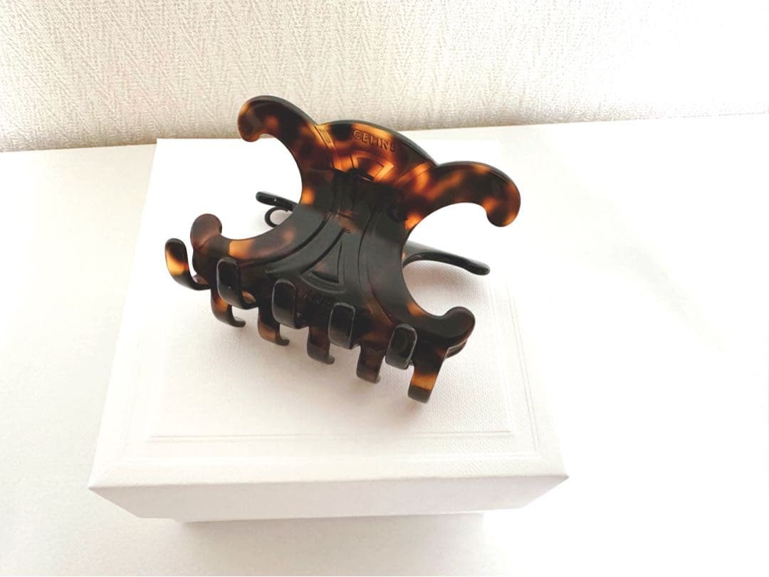 美品 CELINE ラージ ヘアクリップ ダークハバナ