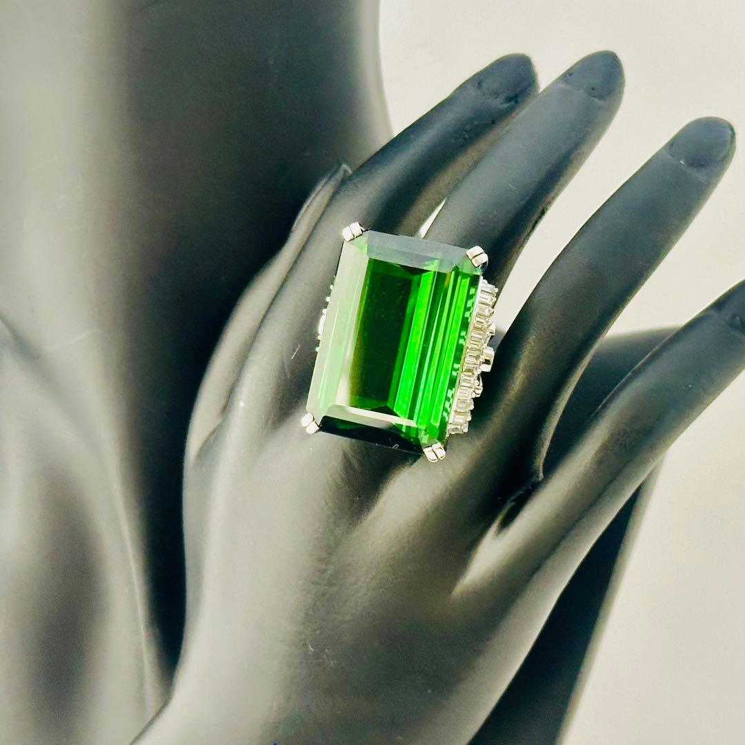 pt900．トルマリン(ダイヤモンド入り)指輪(未使用)N o.1312.