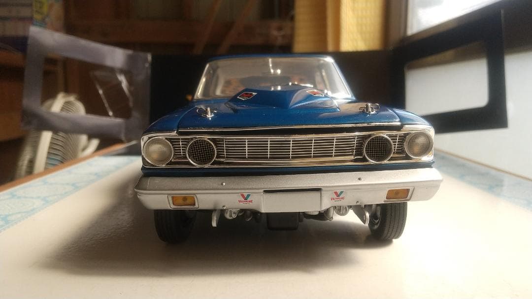 アクメ 1964 フォード サンダーボルト 1/18