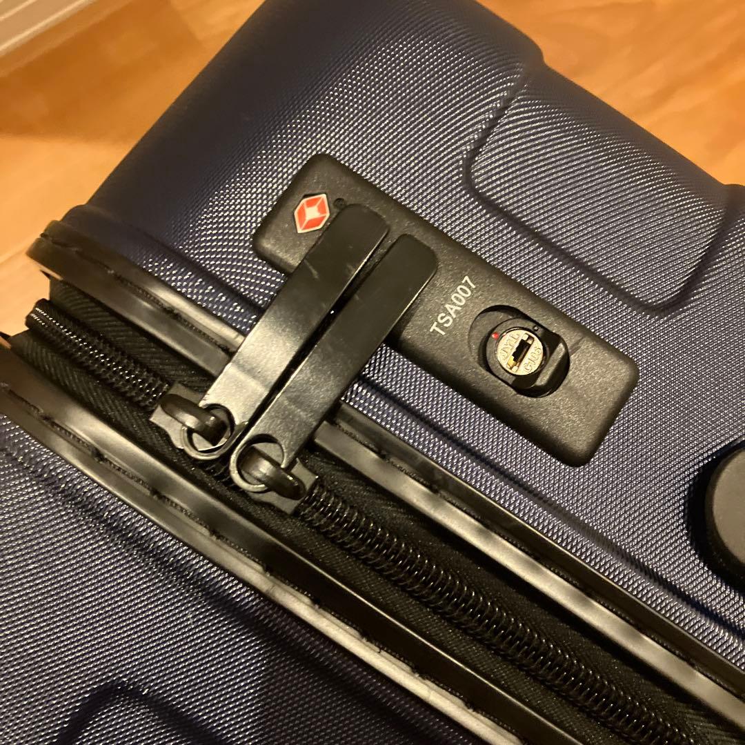 無印良品　36Ｌ　キャリーケース　紺色　機内持込可