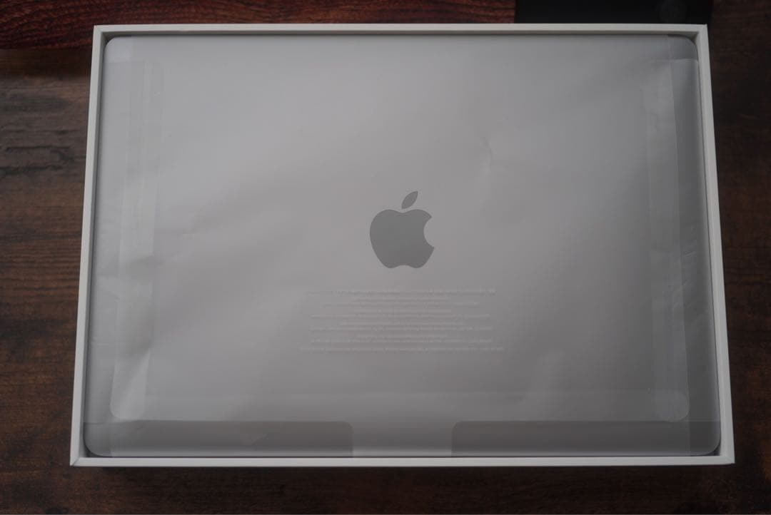 【美品】 Apple MacBook Air M1 16GB 1TB ケース付き