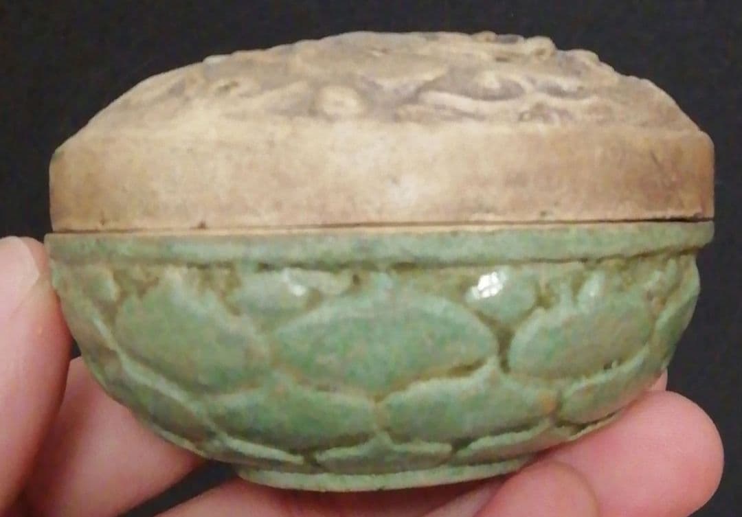 竹世書付　交趾　色絵　牡丹　タイ　香合　共箱　茶道具