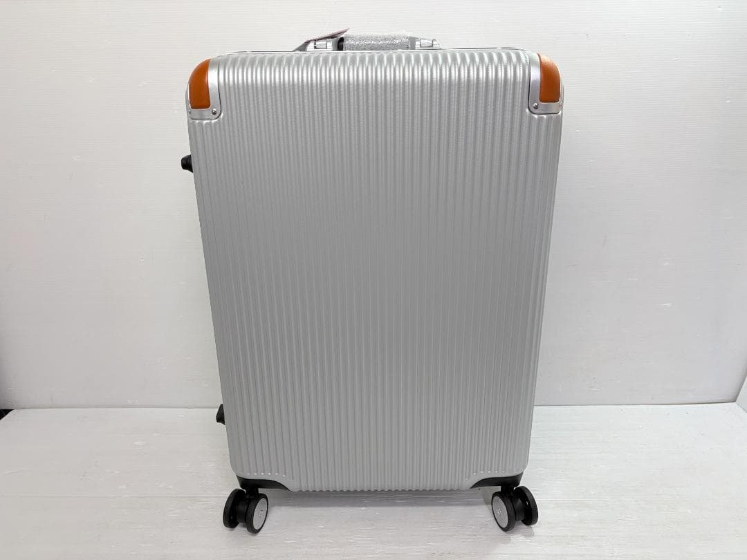 未使用 スイスミリタリー キャリーケース SM-C624（64L）シルバー