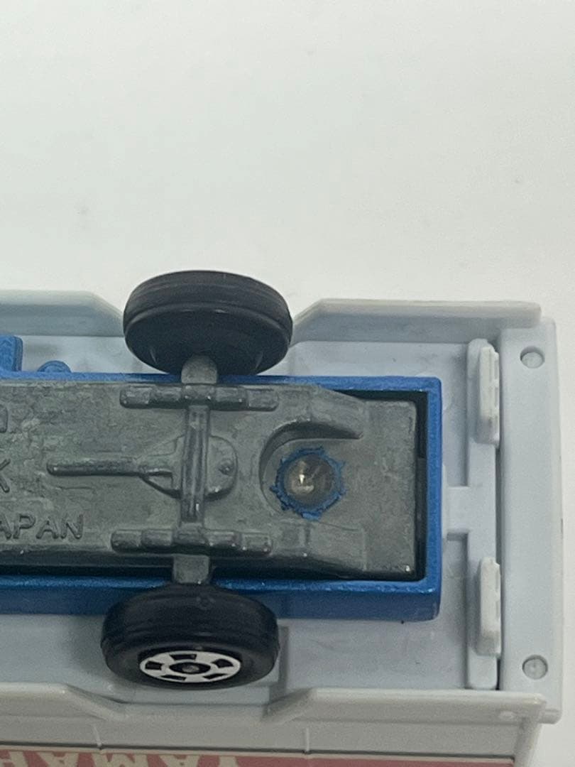 トミカ 青箱 激レア F64 フォード パネルバン 資料未掲載