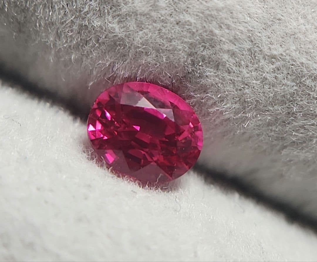 高品質！天然アヤナスピネル 0.549ct