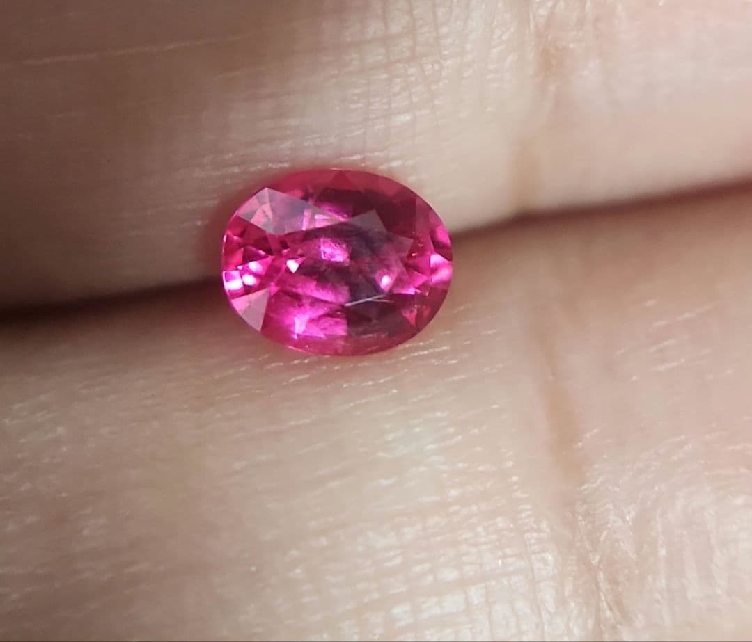 高品質！天然アヤナスピネル 0.549ct