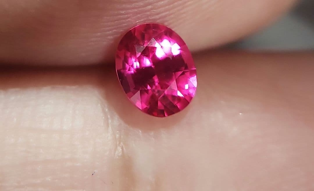 高品質！天然アヤナスピネル 0.549ct