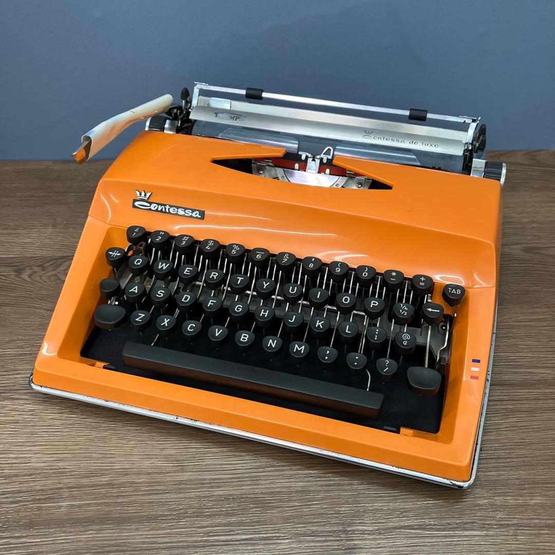 B-5 ジャンク品 昭和レトロ 希少 極美品 Triumph タイプライター