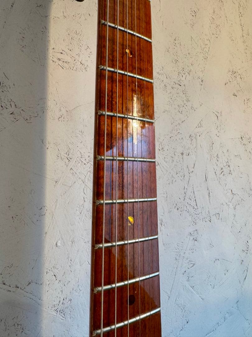 ラグジュアリー テレキャスタータイプ Edwardsボディ仕様