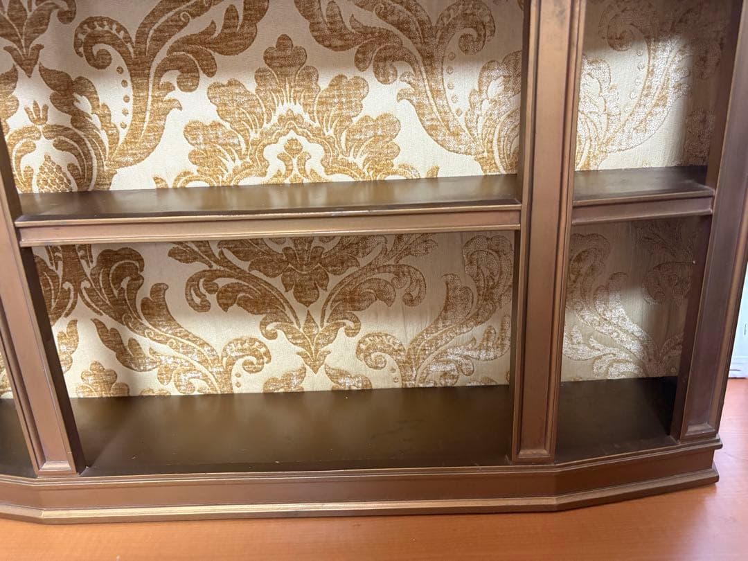 アンティークショップkioのブロンズ色の装飾棚 2段