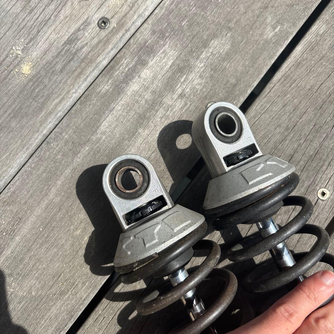 KYB カヤバ サスペンション ゼファーχ