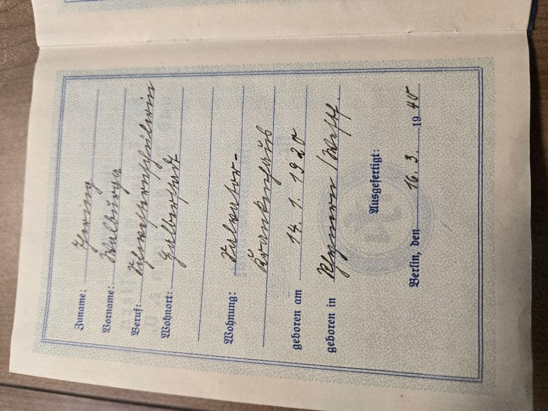 第二次大戦中　ドイツ身分証明書　女性看護士