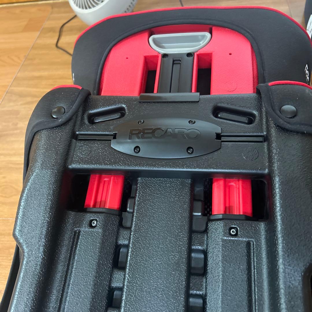 RECARO 車用チャイルドシート ブラック/レッド　（専用）