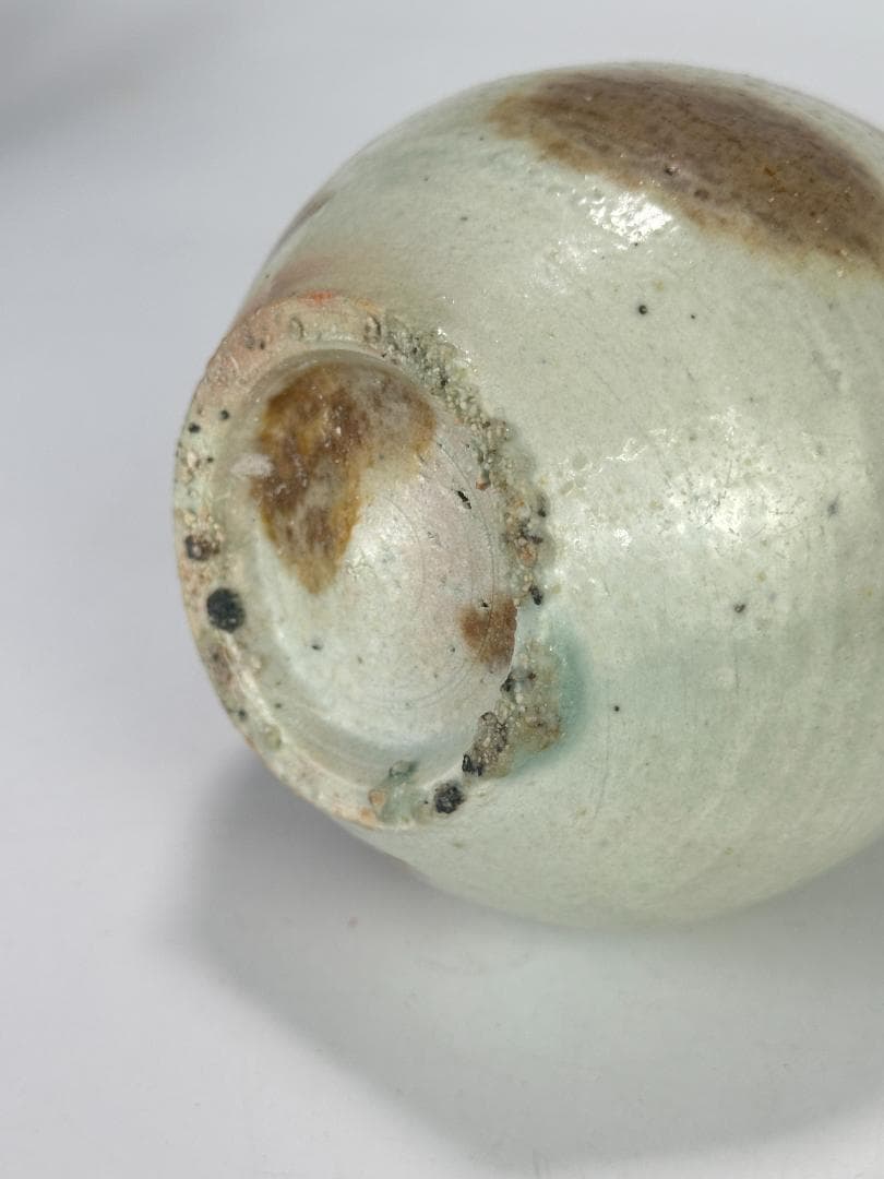 韓国美術　李朝時代　白磁　朝鮮王朝時代　後期の白磁瓶　徳利