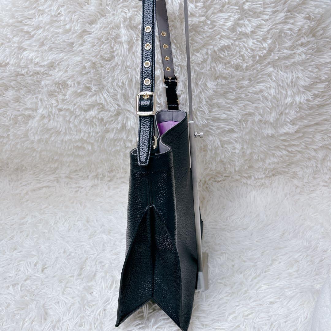 A.D.M.J 高級　本革 ワンショルダー 黒 シボ革 A4 ポーチ付　GC付き