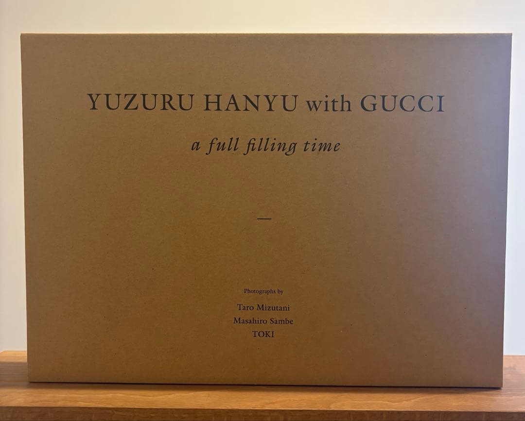 羽生結弦 with GUCCI 『a full filling time』 新品