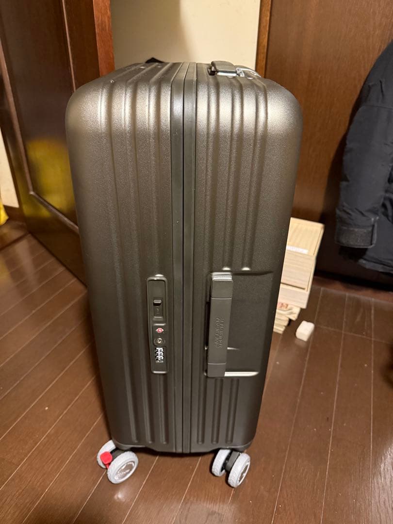 アメリカンツーリスター スーツケース ロケーション ダークモス M 56L