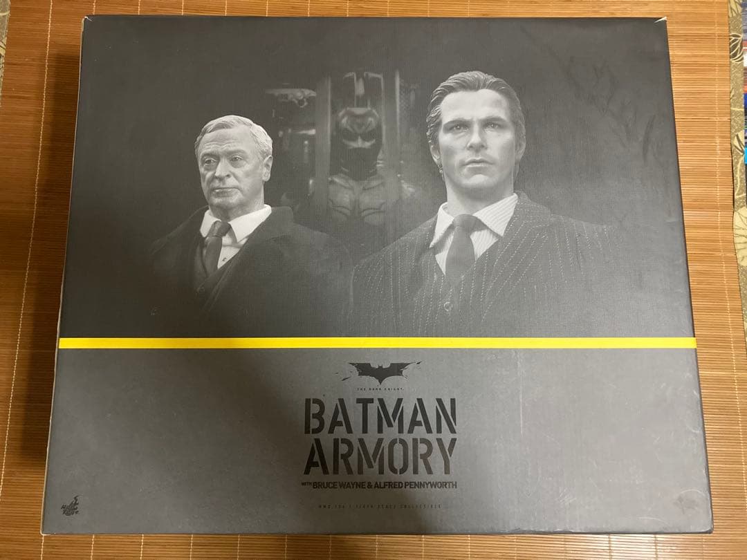ホットトイズ バットマン ダークナイト アルフレッド & 格納庫 限定版
