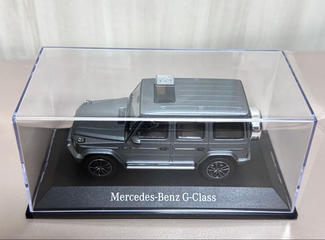 正規メルセデスベンツ G500 AMGラインプラチナムマグノ Gクラス1/43