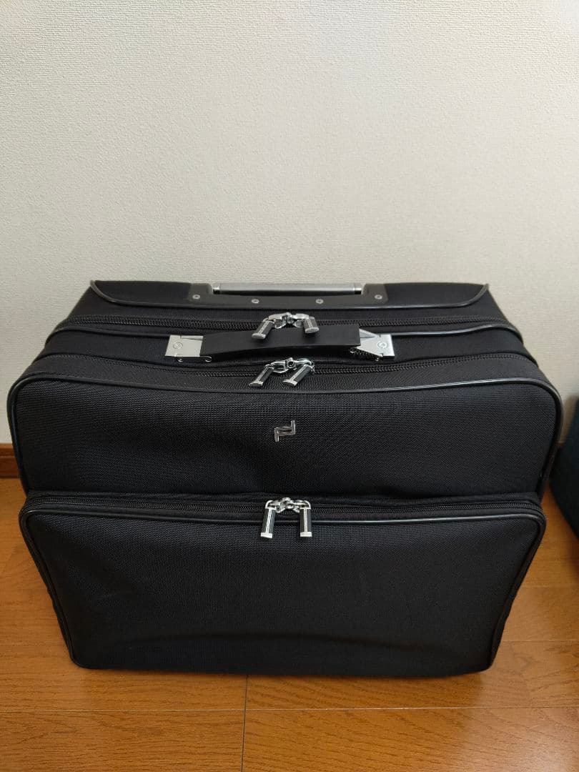 【ANKOさま用】キャリーバッグ　ポルシェデザイン　ロードスター3.0　出張