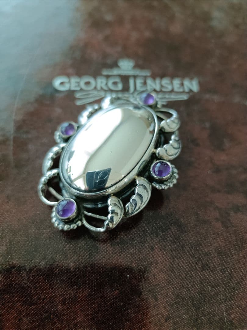 はる超美品☆  大振りアメジスト付ブローチ　♯158