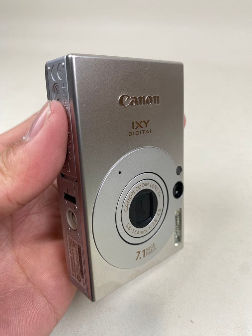 Canon IXY digital 10 シルバー