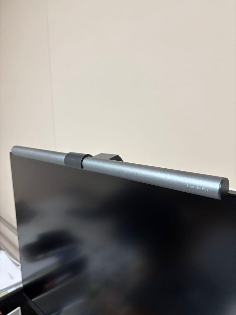 BenQ ScreenBar Plus モニター掛け式ライトスクリーンバー
