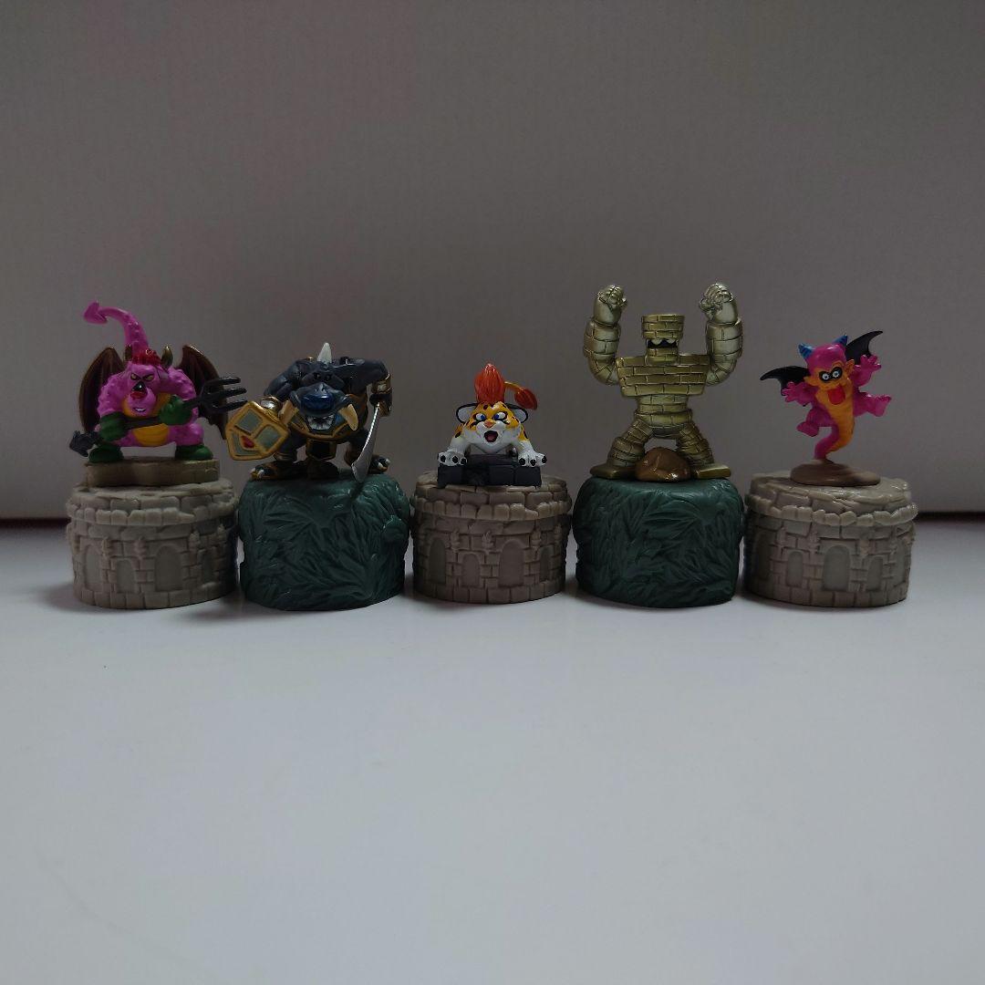 ドラゴンクエスト　フィギュア　ボトルキャップ　しん·りゅうおう　等　33種