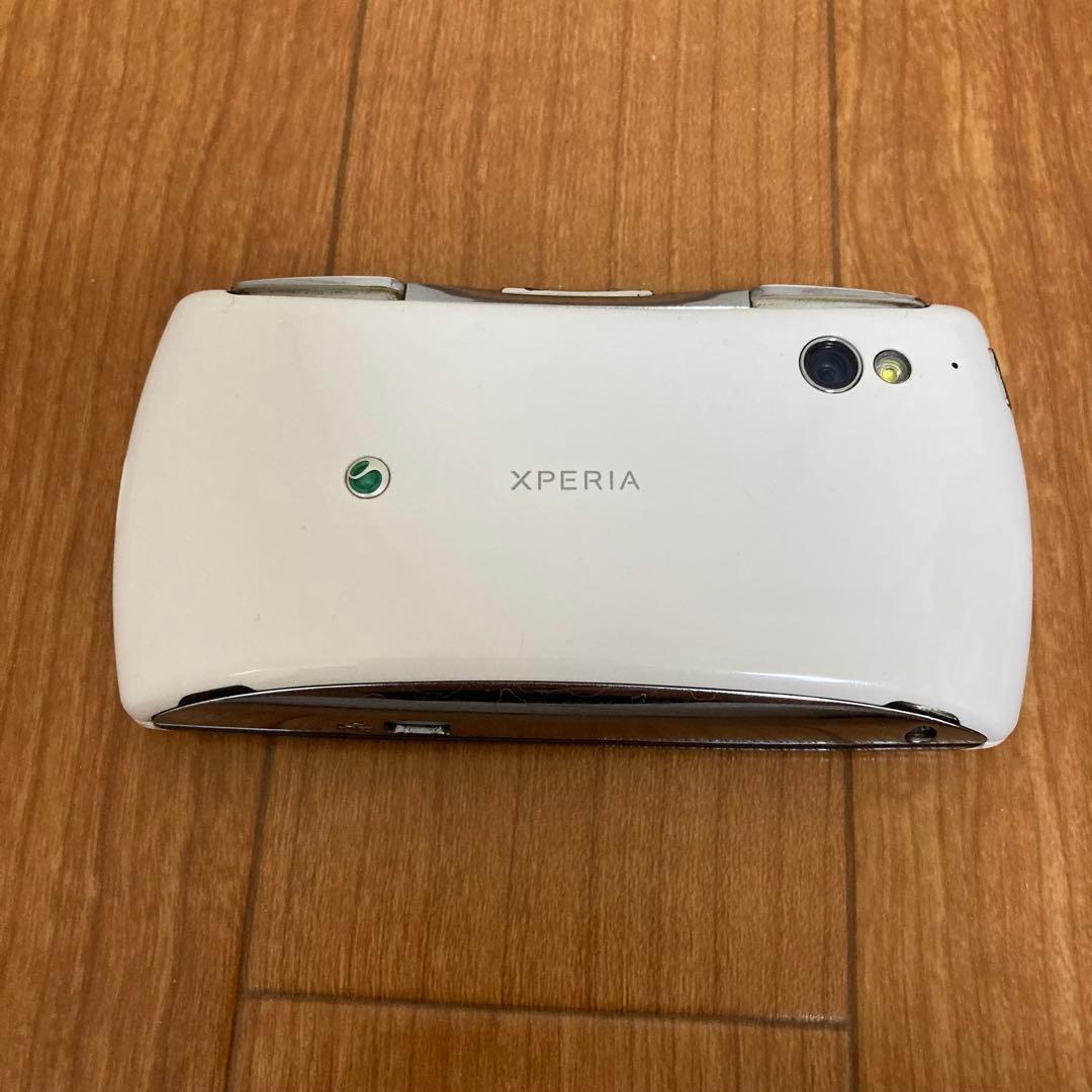 xperia play R800i sony 携帯電話 ジャンク