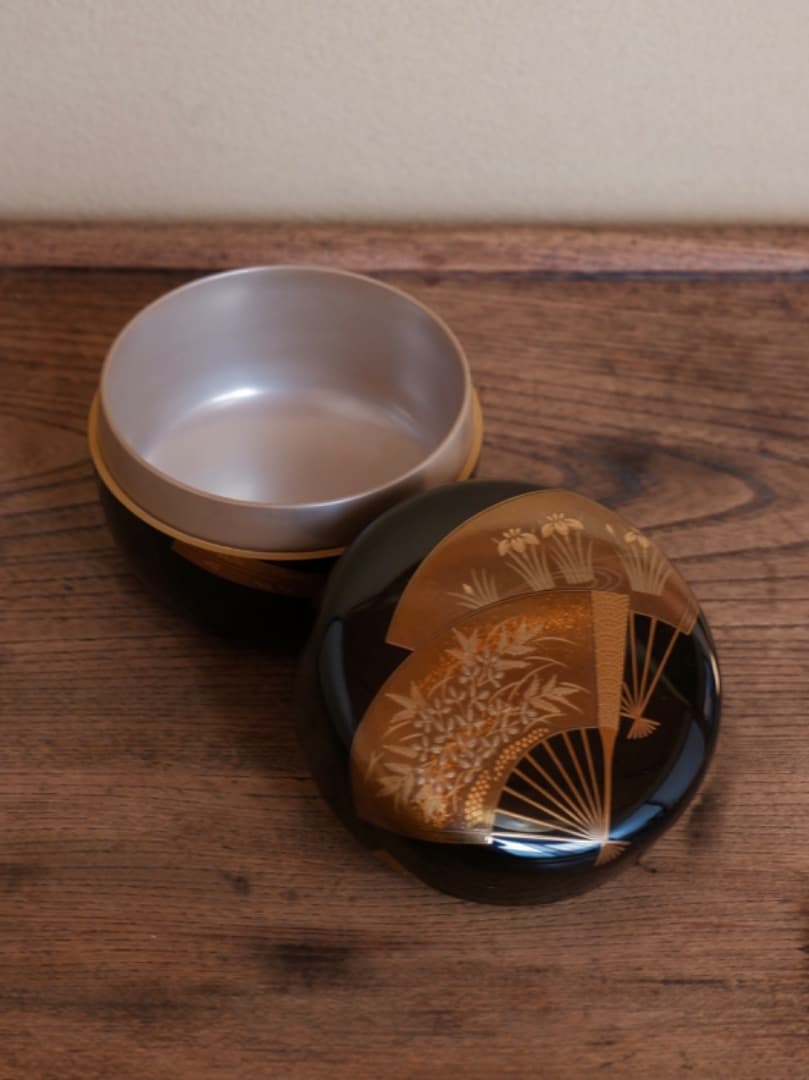 高崎秋峰　秋草扇面蒔絵　裏銀塗　漆工芸　棗　茶入れ　茶器　茶道具　Q2202